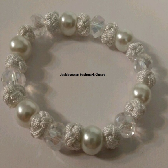 Bracelet No Metal White Pearl/Clear Crystal SPECIAL Hand-Made - Picture 2 of 5